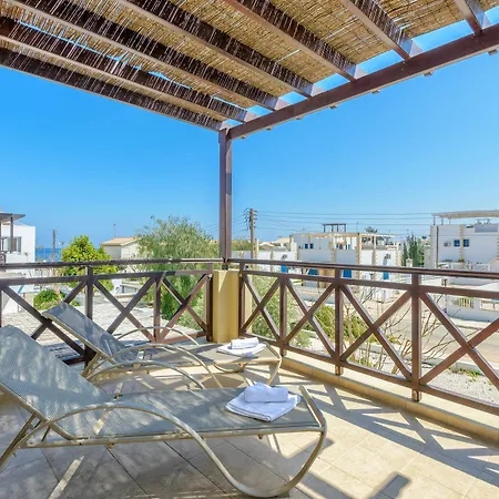 Villa Konnos 2